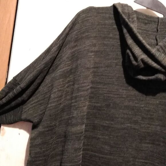 Rue+ sweater  - Picture 3 of 5